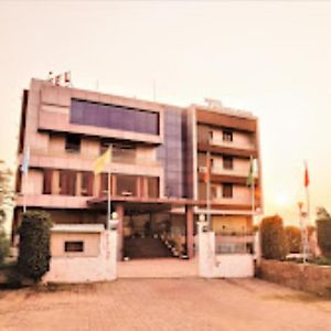 Hotel Vaishnavi Heights,Manjurahi Aurangabad  Exterior photo