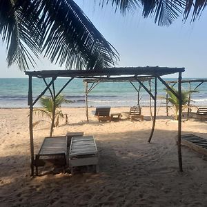 Smile Gambia Beach Bar Ξενοδοχείο Brufut Exterior photo