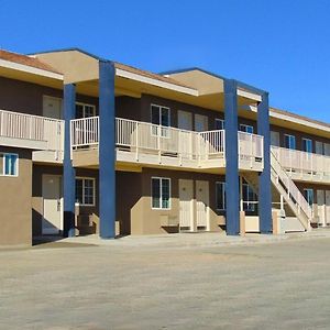 Corcoran Country Inn Exterior photo