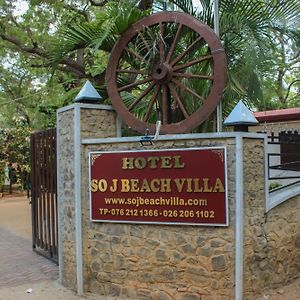 So-J Beach Villa Trincomalee Exterior photo