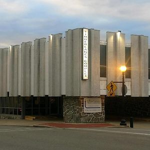 The Stables Inn & Suites Salem Exterior photo