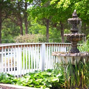 Rustic Cabin With Views In Bloomington Βίλα Exterior photo