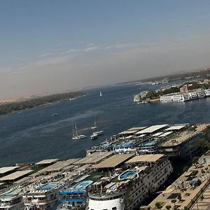 Relaxation, Fresh Air, And A Direct View Of The Nile Διαμέρισμα Naj'al Amrab Exterior photo