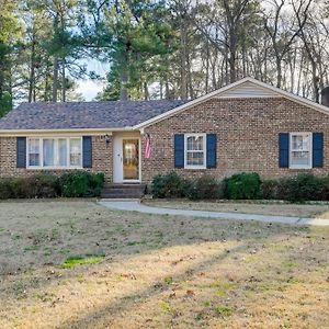 Charming Emporia Home With Deck And Patio! Exterior photo