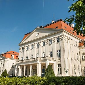 Austria Trend Hotel Schloss Wilhelminenberg Wien Exterior photo