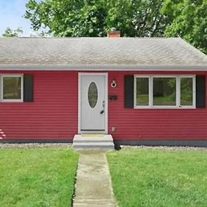 Charming Home In Peekskill Ny Exterior photo