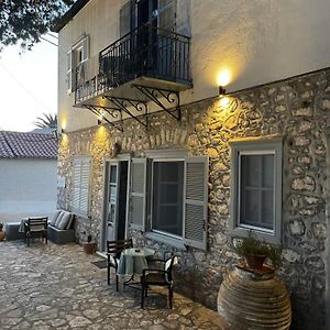 Piteoussa Rooms Ύδρα Exterior photo