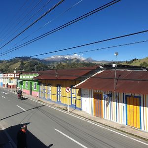 Hostal Perla Del Norte Ξενοδοχείο Murillo  Exterior photo