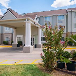 Microtel Inn And Suites Lafayette Exterior photo