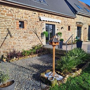 La Hamonniere Bed and Breakfast Savigny-le-Vieux Exterior photo