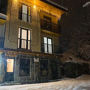 Sana Guest House Μέστια Exterior photo