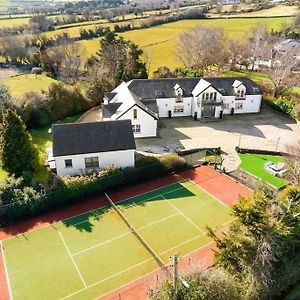 Winton Grove - For Outdoor And Tennis Enthusiasts Διαμέρισμα Kilmacanoge Exterior photo