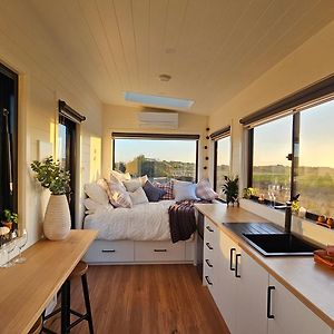 Coastal Sunset Tiny Home - Port Fairy Tiny Homes Killarney Exterior photo