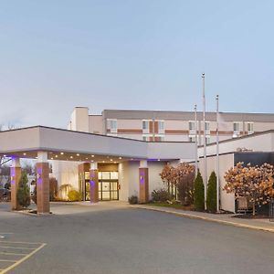 Best Western Plus New Englander Ξενοδοχείο Woburn Exterior photo