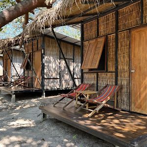 Little Hut Ξενοδοχείο Koh Phayam Exterior photo