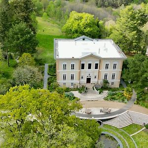 Chateau De Bezyl Bed and Breakfast Sixt-sur-Aff Exterior photo