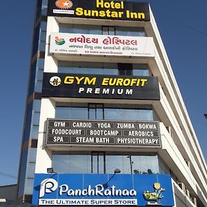 Hotel Sunstar Inn Αχμπανταμπάντ Exterior photo