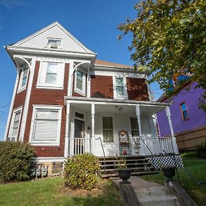 Step Back In Time Charming Victorian With Modern Amenities Διαμέρισμα Homestead Exterior photo