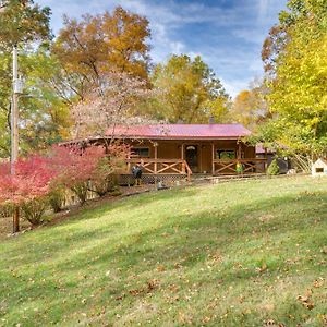 French Lick Getaway With Deck, Grill And Fire Pit! Βίλα Exterior photo