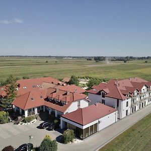 Gosciniec "Nad Warta" Bed and Breakfast Uniejow Exterior photo