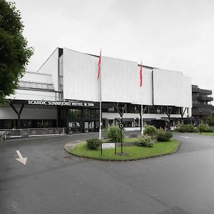 Scandic Sunnfjord Hotel & Spa Førde Exterior photo