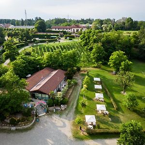 Agriturismo Parco Campofelice Bed and Breakfast Lombardore Exterior photo