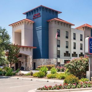 Hampton Inn & Suites San Marcos Exterior photo