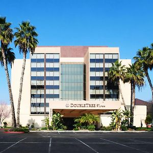 Doubletree By Hilton Fresno Convention Center Ξενοδοχείο Exterior photo