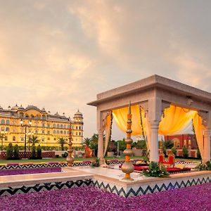 Noormahal Palace Hotel Karnāl Exterior photo