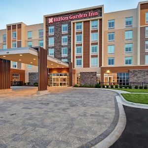 Hilton Garden Inn Lansing West Exterior photo