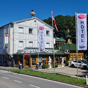 Hoeckner Plaza Hotel Attnang-Puchheim Exterior photo