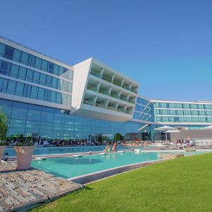 Hilton Pilar Ξενοδοχείο Πιλάρ Exterior photo