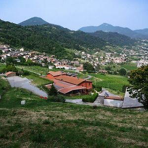 Agriturismo Podere Cavaga Lago D'Iseo Agribio Winery Ξενοδοχείο Foresto Sparso Exterior photo