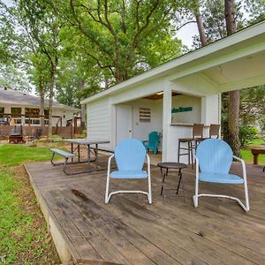 Lakefront Enchanted Oaks Retreat With Dock Βίλα Exterior photo