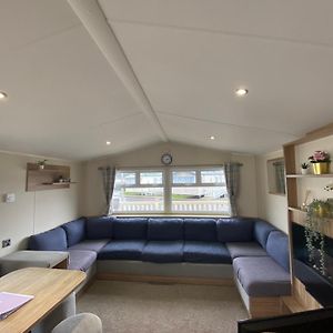 8 Bed Sun Decked Caravan Unlimited High Speed Wifi And Fun At Seawick Holiday Park Ξενοδοχείο Clacton-on-Sea Exterior photo