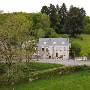 Vue Du Vallon Ξενοδοχείο Bersac-sur-Rivalier Exterior photo