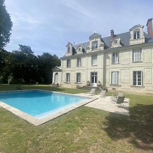 La Grande Carree Bed and Breakfast Saint-Cyr-sur-Loire Exterior photo