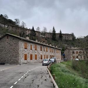 Duplex Para 6 En Cercs, Berga - A 30 Mins Del Pedraforca Διαμέρισμα Sant Corneli Exterior photo