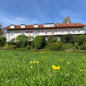 Hotel Auf Wolke 8 Trostberg an der Alz Exterior photo