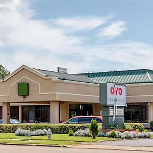 Oyo Hotel Memphis Tn I-40 Exterior photo