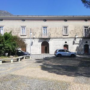 Palazzo Conforti Βίλα Calvanico Exterior photo