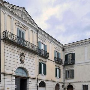 Il Palazzotto Ξενοδοχείο Ισέρνια Exterior photo