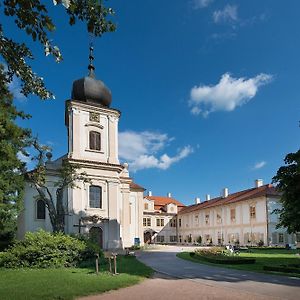 Chateau Loucen Garden Retreat Ξενοδοχείο Exterior photo