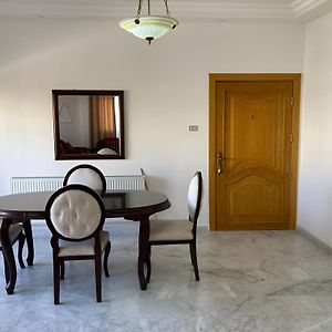 Furnished Family Apartment In Dahyet Al-Rasheed With Free Parking Αμμάν Exterior photo