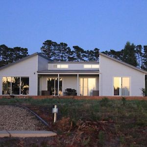 Waterside Living: The Tide House, Tasman Peninsula Βίλα Bream Creek Exterior photo