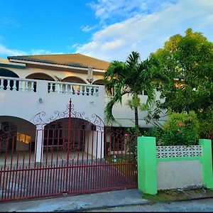 Green'S Palace Jamaica Ξενοδοχείο Oracabessa Exterior photo