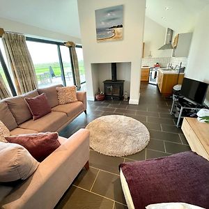 Cosy Barn With Views In Wick Vale Of Glamorgan Ξενοδοχείο Exterior photo