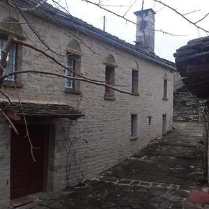 Guesthouse Ioannidis Πάπιγκο Exterior photo