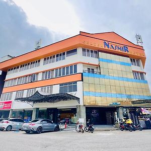 Golden Nasmir Hotel Sdn Bhd Μπουκίτ Μερταχάμ Exterior photo