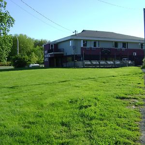 The Fort Nashwaak Motel Φρεντέρικτον Exterior photo